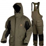 Костюми и комплекти