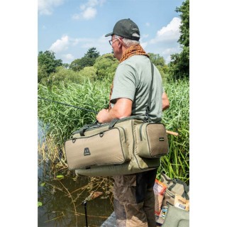 Чанта за аксесоари и дюшек KORUM Opportunist Mat Bag