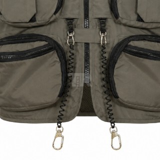 Last Cast Fishing Vest 