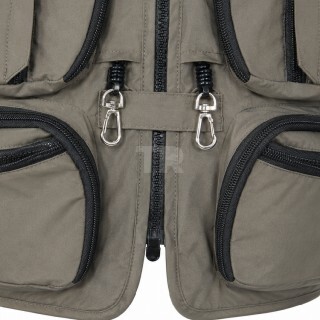 Last Cast Fishing Vest 