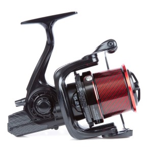 Макара NYTRO Stark X Carbon Long Cast 4500