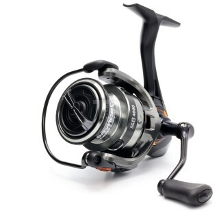 Макара SAVAGE GEAR SG6 4000 FD